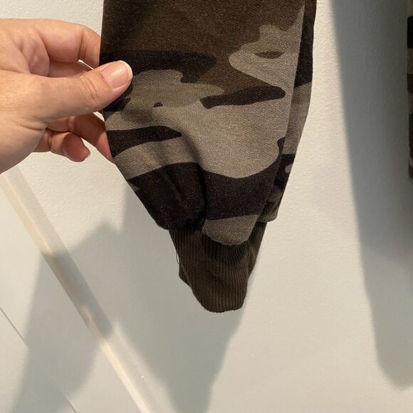 The Sweatshirt Project Sweatshirt Women Large Camo Green Puff Sleeve Waist Tie - Picture 5 of 12